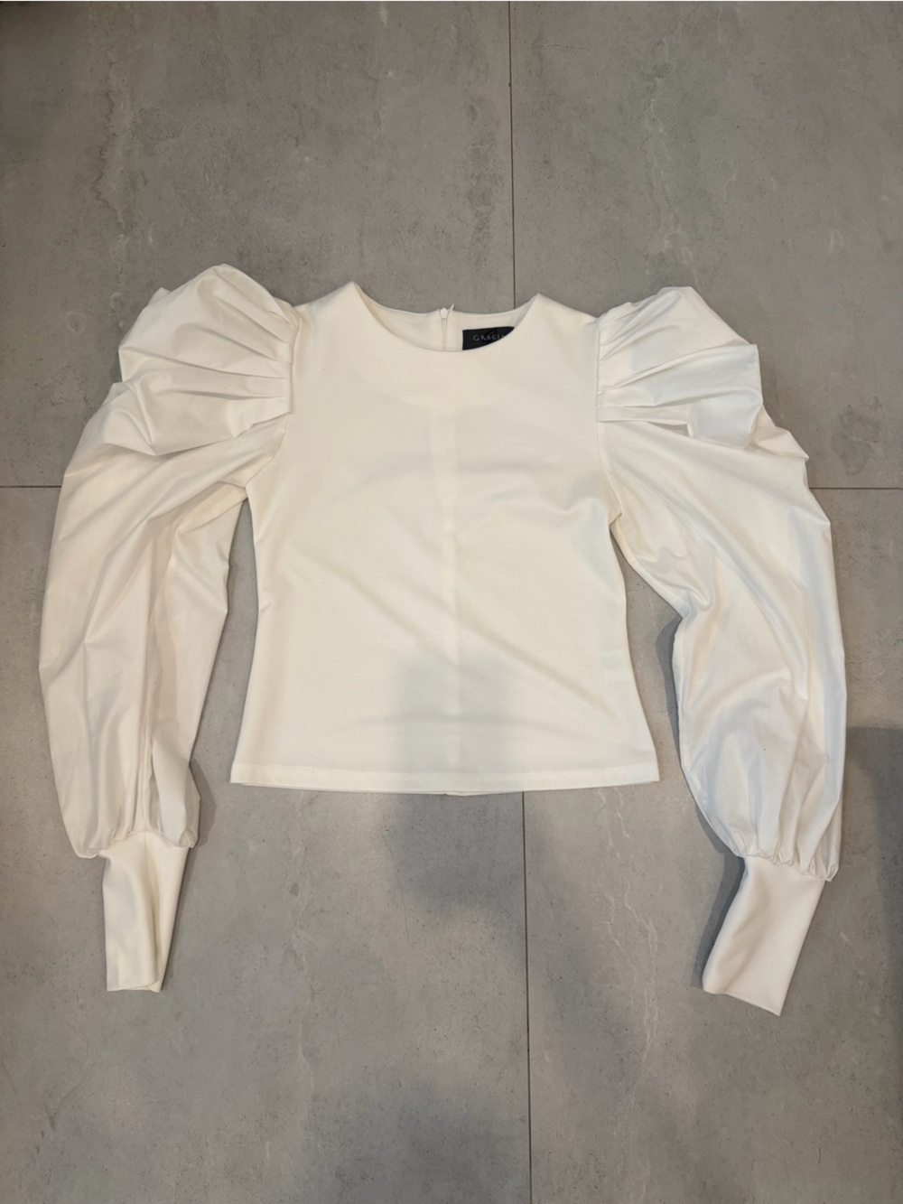 GRACIA White Puff Sleeve Structured Top – Size S